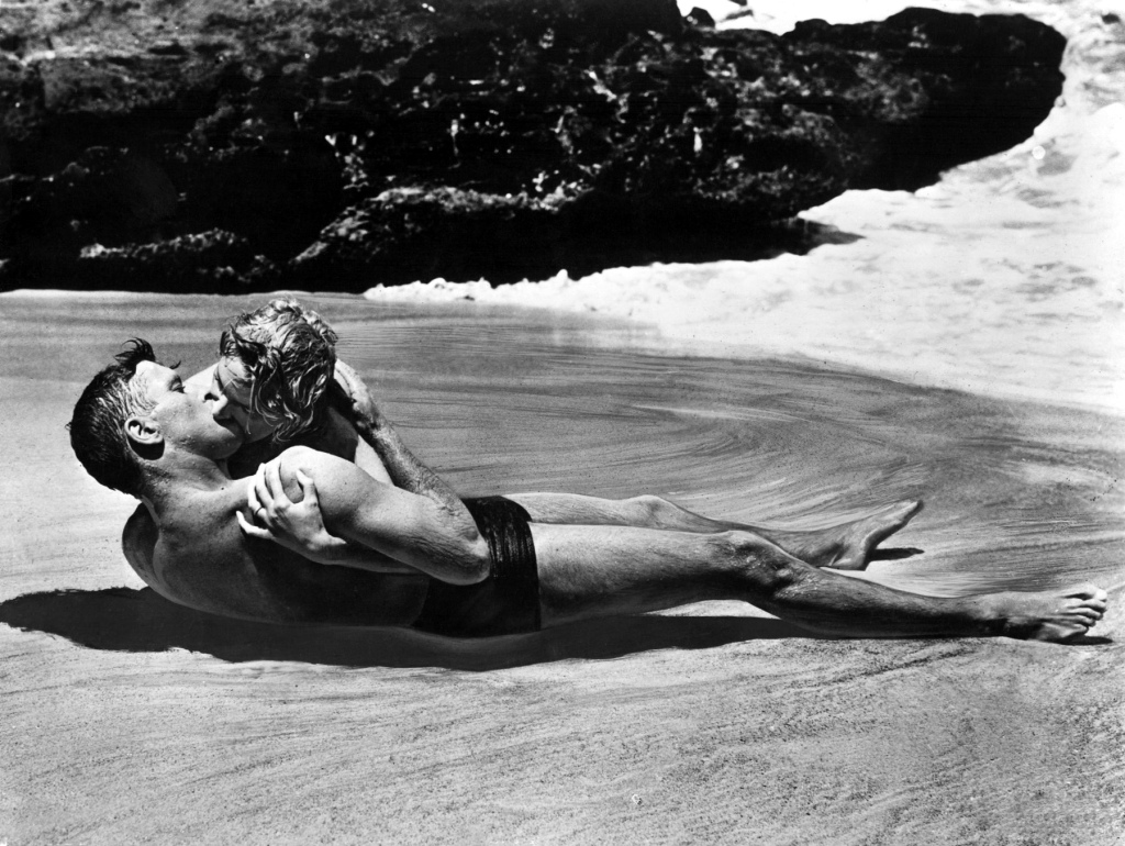 No filme A um passo da eternidade, Burt Lancaster mostra que o sungão já era usado nos anos 1950