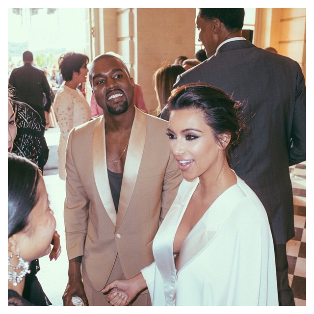 Aniversário de um ano do casamento da Kim Kardashian e do Kanye West