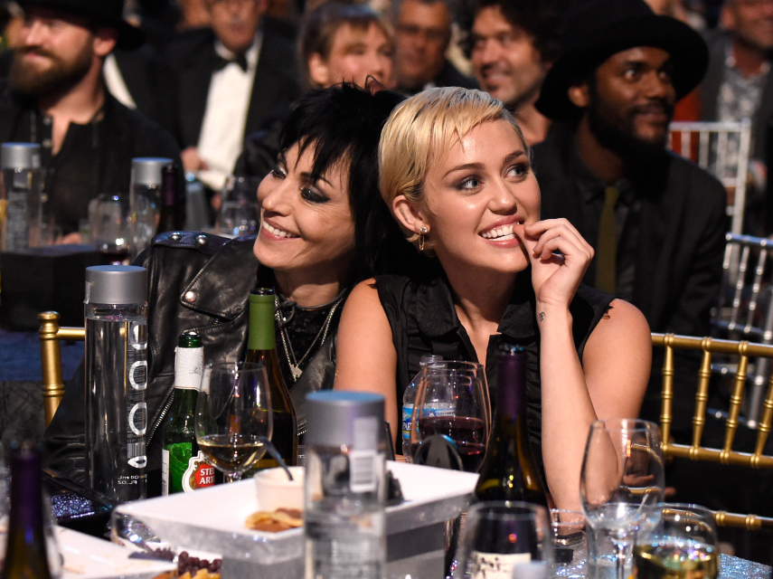 Miley e Joan (Créditos: Getty Images)