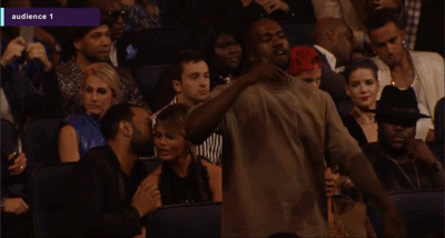 Gif do Kanye dançando The Weeknd