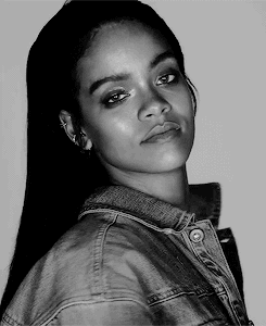 Gif Rihanna