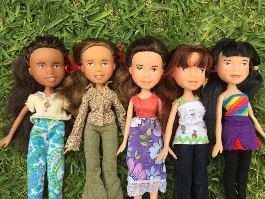 A marca Mim's Dandy Dolls tem como objetivo principal "regatar e reciclar" bonecas que são muito amadas pelas crianças, mas que não tem uma aparência muito natural.