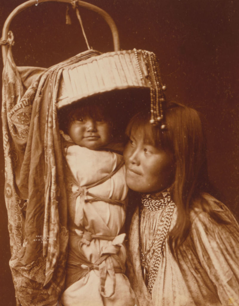 Edward Sheriff Curtis dedicou décadas de sua vida para capturar e gravar o estilo de vida dos povos nativos e suas tribos na América do Norte