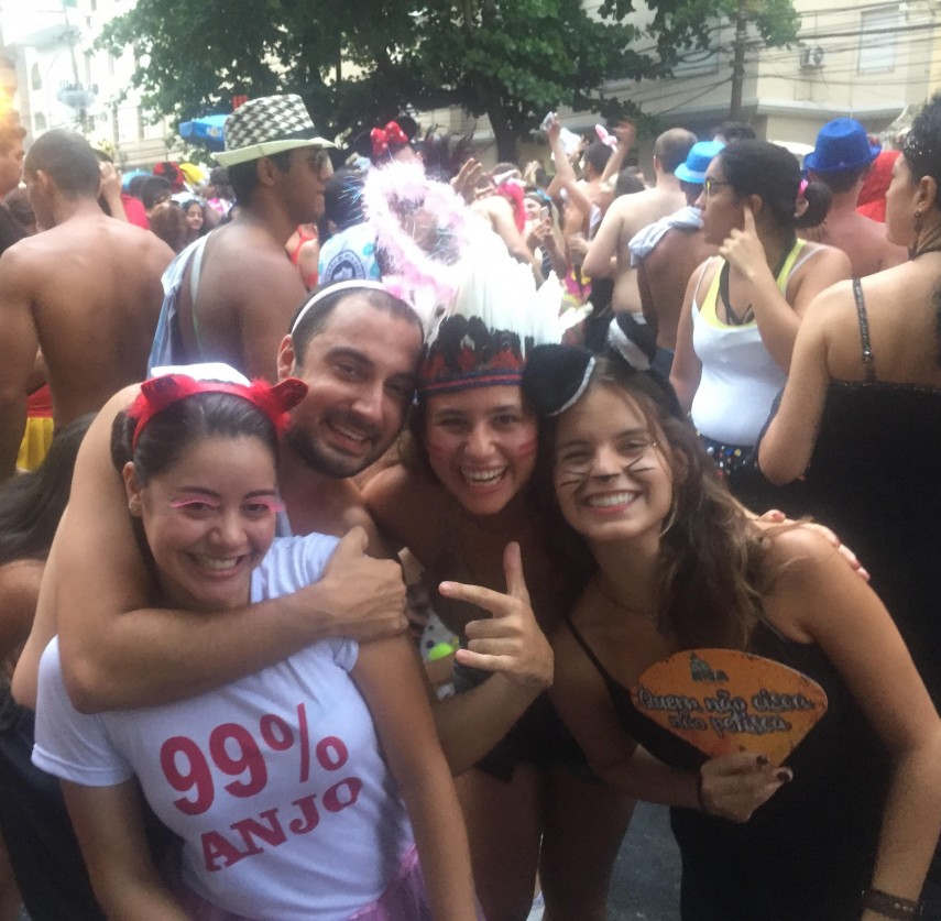Ben e namorada durante bloco no Carnaval do Rio em 2017