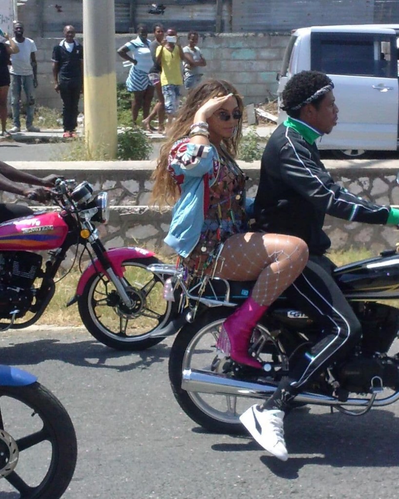 Beyoncé e Jay-Z foram vistos na Jamaica