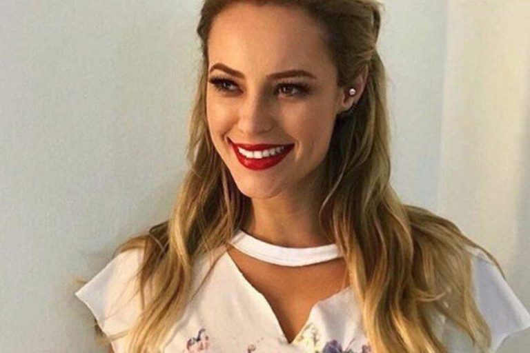 Paolla Oliveira Aparece Estupenda Em Vestido Colado Ao Corpo Em Evento