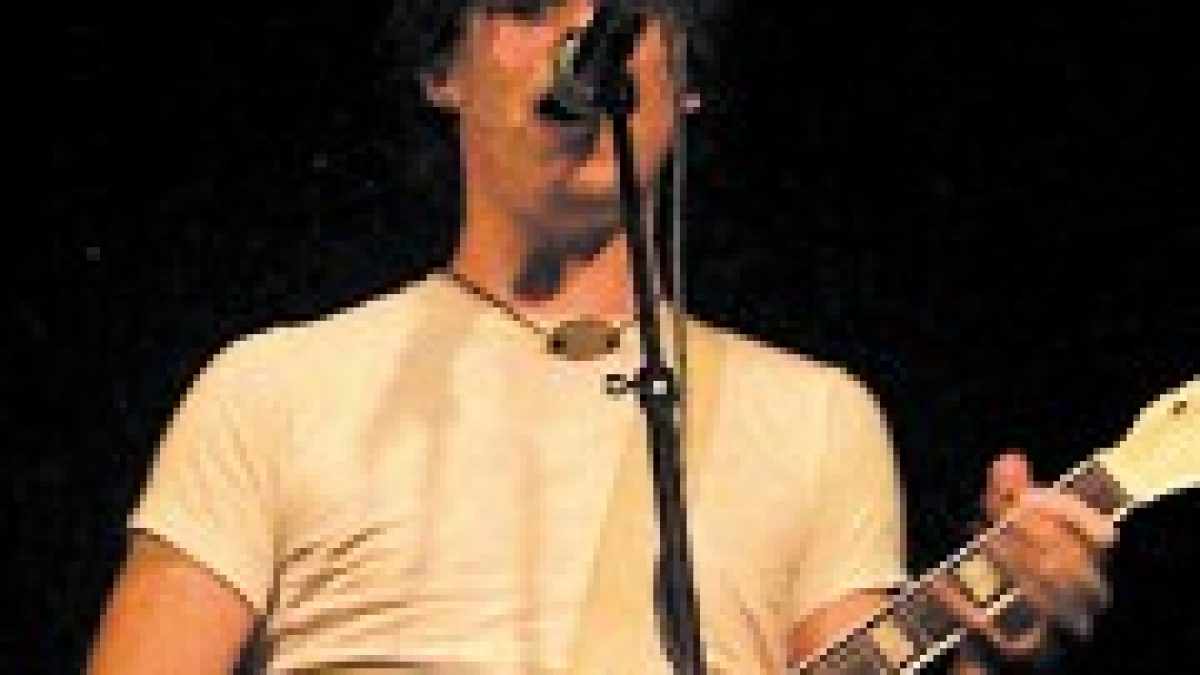 Karen Elson at Valentino Show - Paris Fashion Week Highlights | TikTok, image size:1200x675