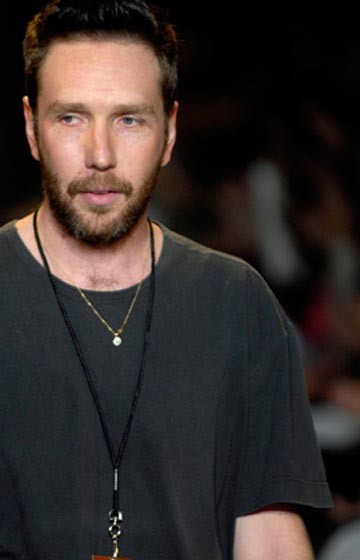 Ele é o self made man, a prova que aqui você pode vencer pelo seu talento. éuma cidade que respeita isto como nenhuma outra no Brasil