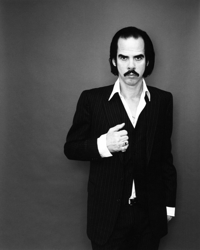 O australiano Nick Cave tem um som chamado Deanna.