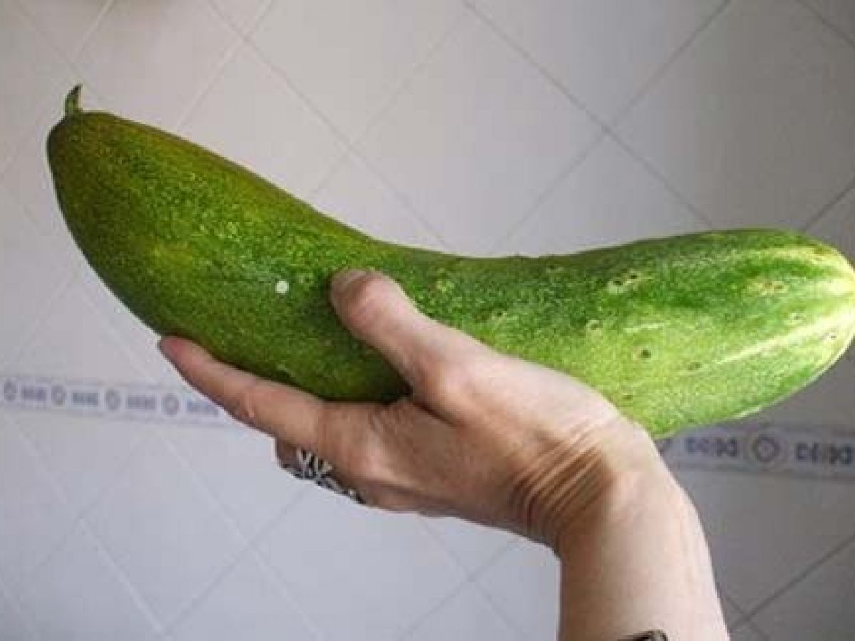 Chinês tenta suicídio ao enfiar pepino no anus – Vírgula