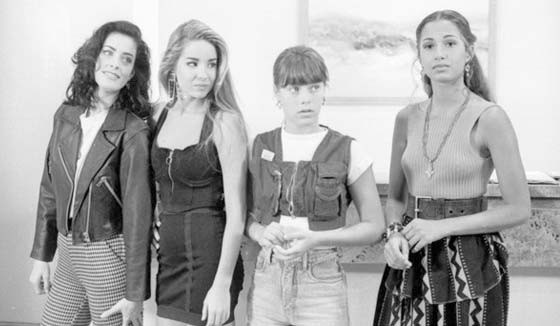 Claudia Rangel, Danielle Winits, Carolina Dieckmann e Camila Pitanga em Sex Appeal