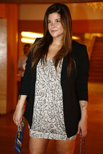 Cristiana Oliveira com uns quilinhos a mais, depois de engordar para viver uma prisioneira em 