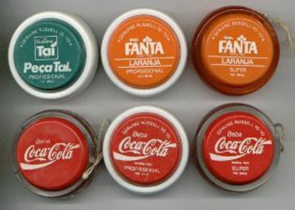 Você juntava tampinhas de refrigerantes da Coca-Cola, junbtava uma grana e pegava um ioiô desses