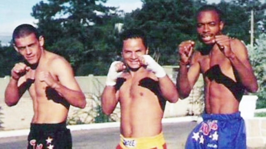 2-Antes de sonhar em ser um campeão de MMA, Anderson Silva apostava em sua carreira no Muay Thai