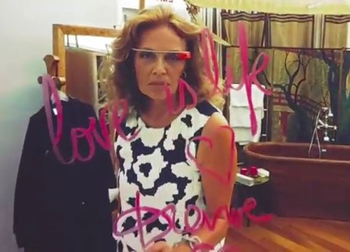 Google divulga vídeo de desfile de moda gravado com óculos futuri