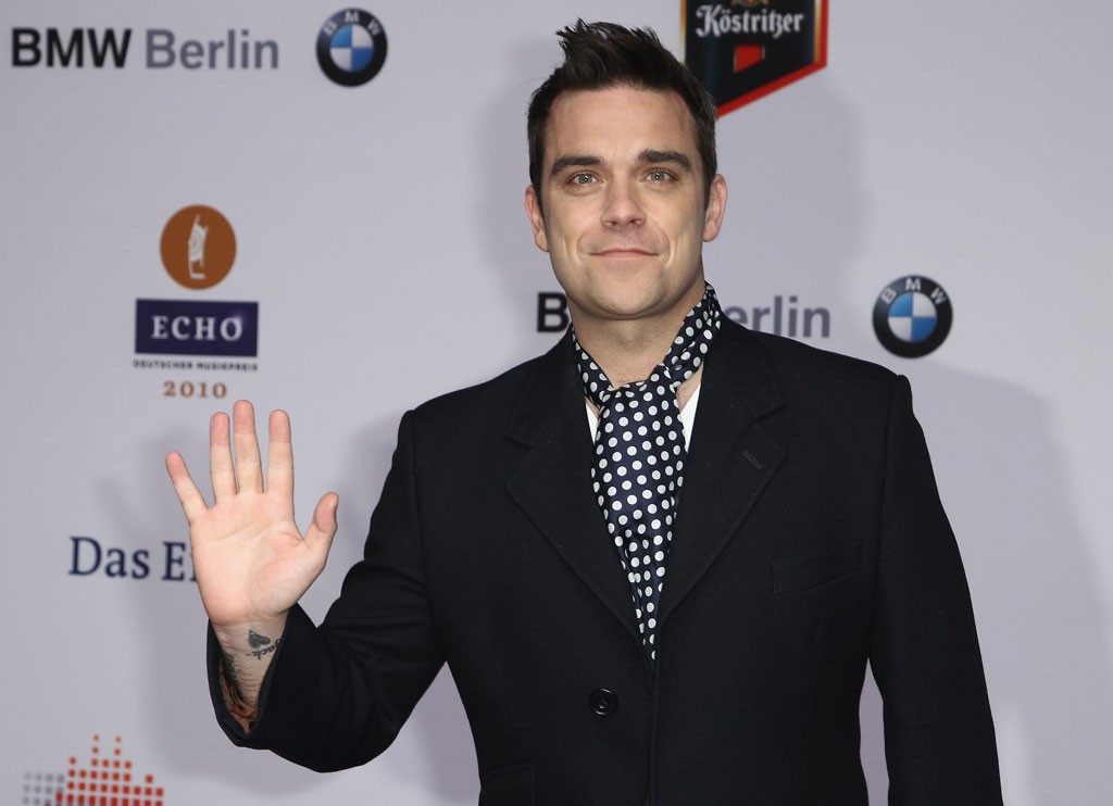Robbie Williams: "Sou 49% homossexual, às vezes até mesmo 50%"