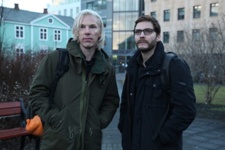 Benedict Cumberbatch como Julian Assange e Daniel Bruhl como Daniel Domscheit-Berg na primeira foto de The Fifth Estate