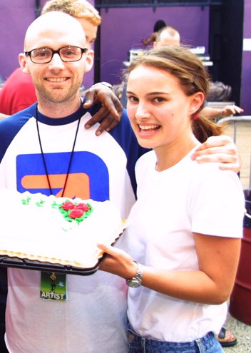 No ano de 2001, Natalie Portman teve um breve romance com o músico Moby