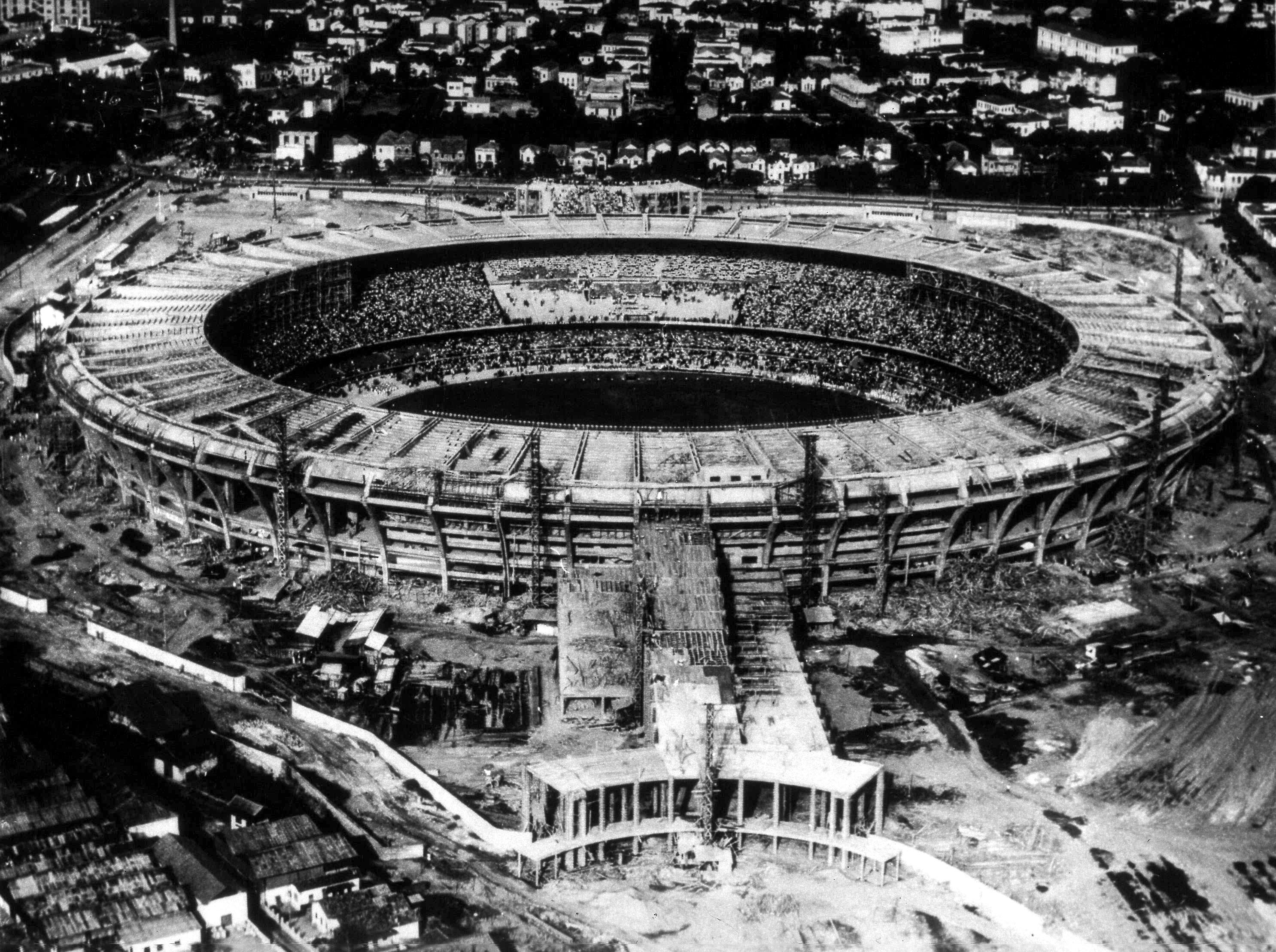 A dez dias da Copa, relembre fatos inusitados que marcaram o 1º Mundial do Brasil
