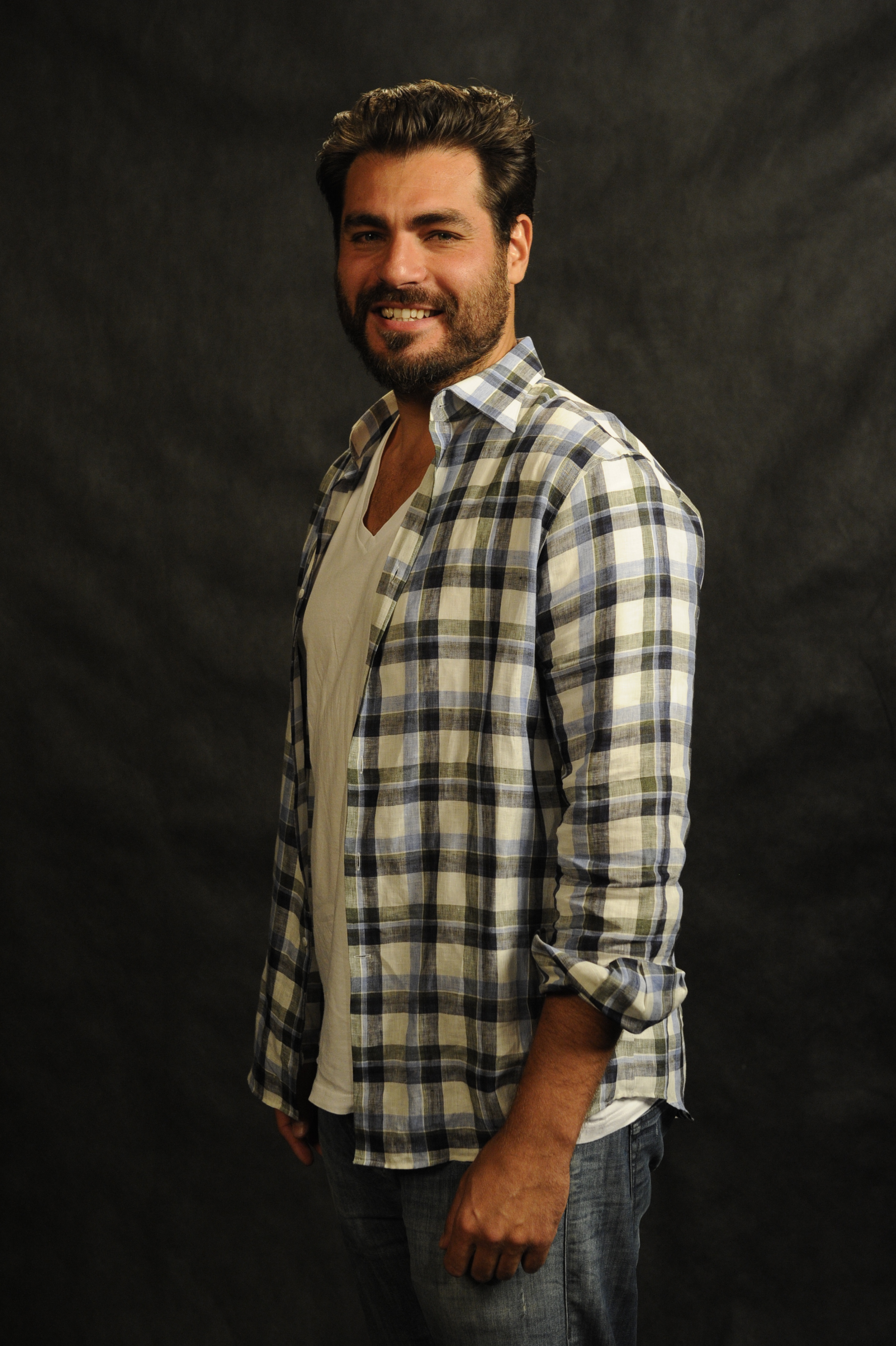 Thiago Lacerda fará vilão em novela