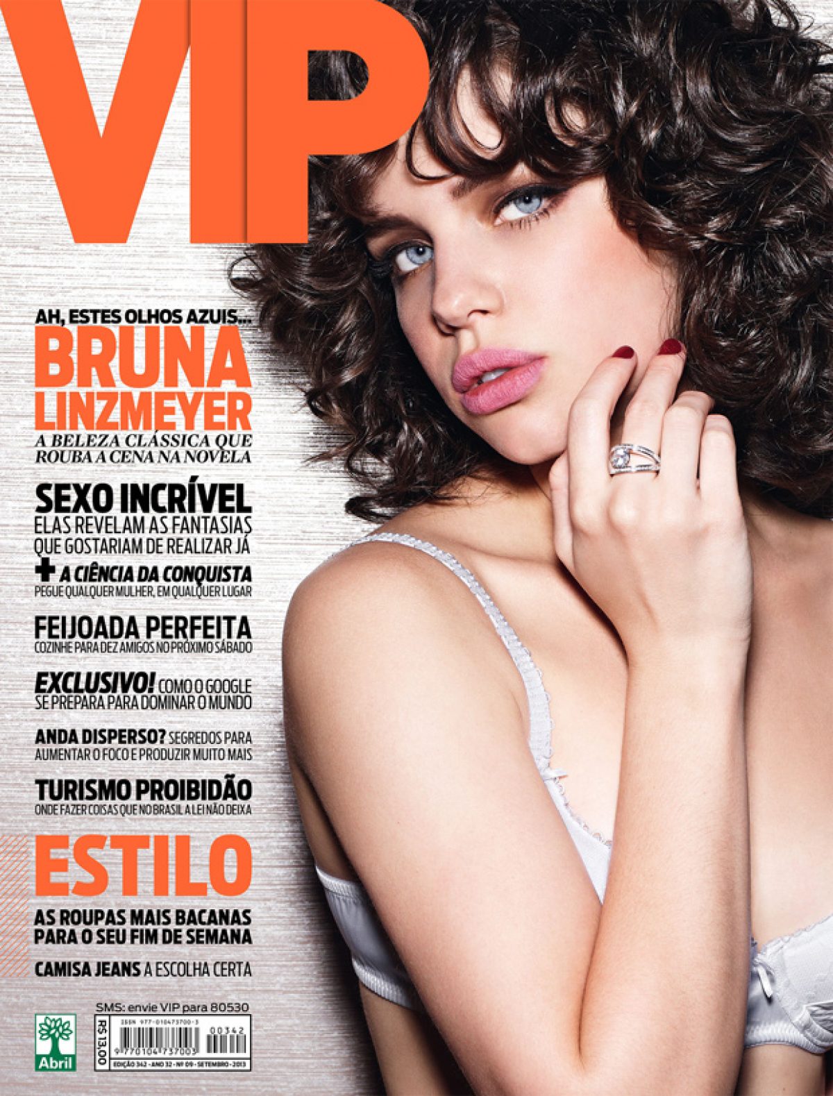 Bruna Linzmeyer posa apenas de sutiã para capa de revista – Vírgula