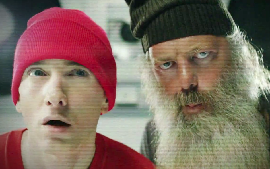 Eminem volta às origens e zoa com geral em clipe novo