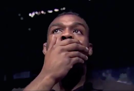 Jon Jones fica em choque com nocaute de Anderson Silva