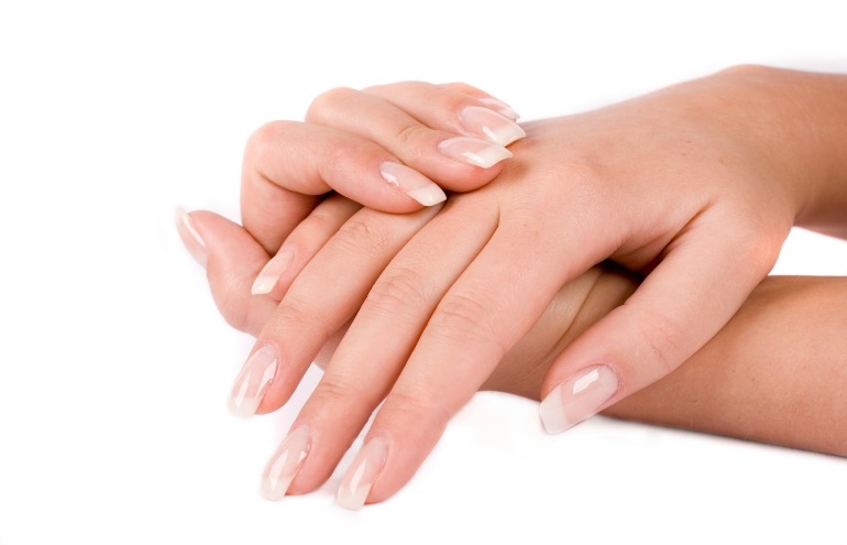 Top 10 produtinhos para carregar na bolsa e deixar as unhas lindas e saudáveis