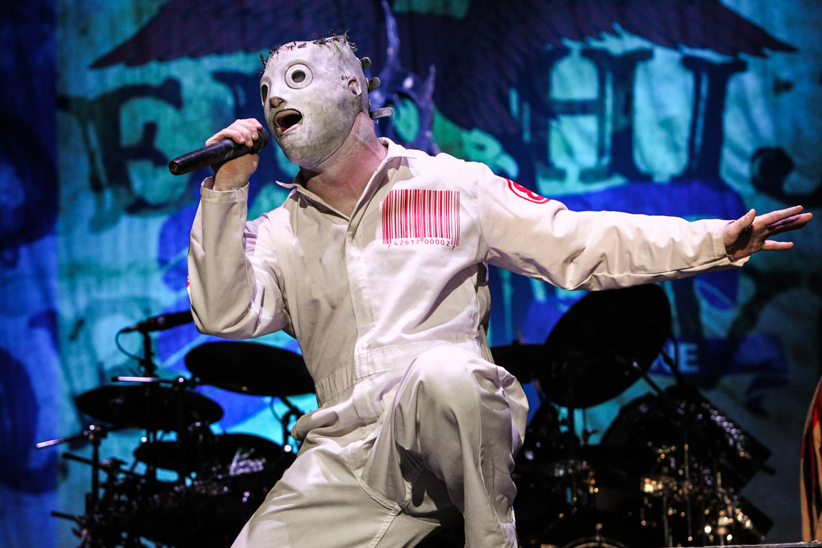 Corey Taylor, vocalista do Slipknot, garante que a banda volta aos estúdios em março
