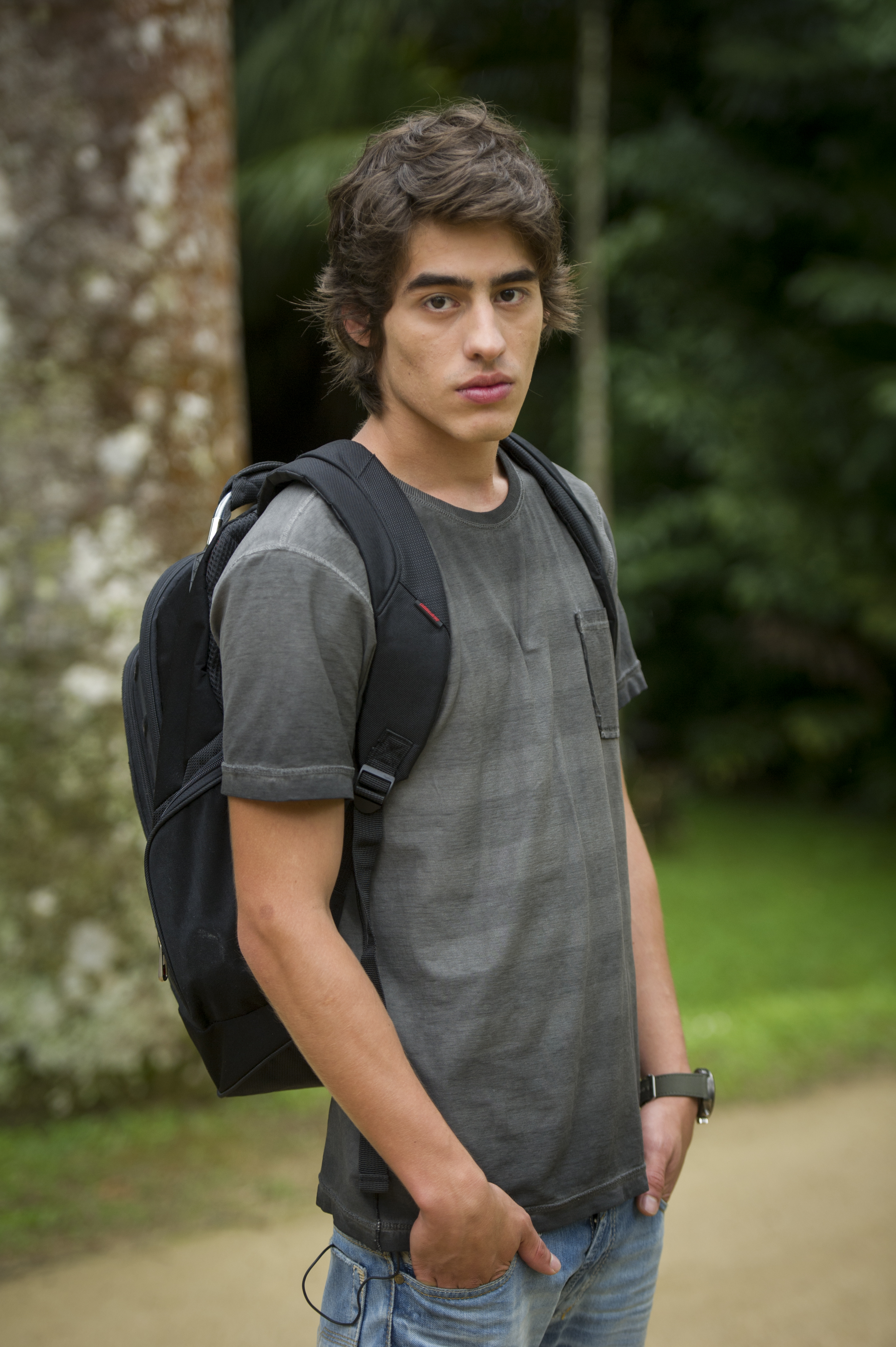 Estreante em novelas, Vinícius Tardio diz: 'Eu amo fazer o que faço'