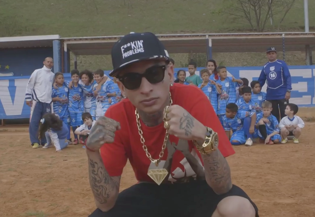 Com Neymar e Emicida, o funkeiro MC Guimê divulga teaser para nova música