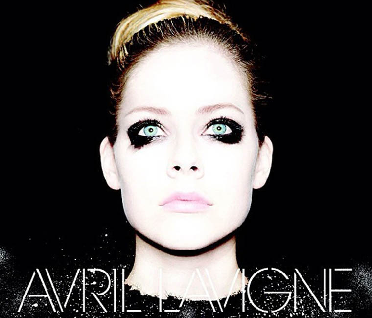 Álbum homônimo de Avril Lavigne já está disponível em streaming