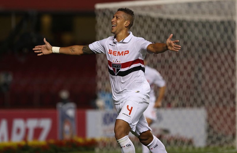 São Paulo sofre mais do que o necessário, mas larga com vantagem nas quartas