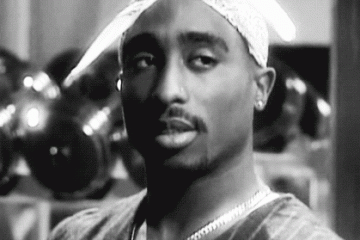 É um sonho? Atores “ressuscitam” Tupac e Notorious B.I.G em gravação de  série de TV – Vírgula
