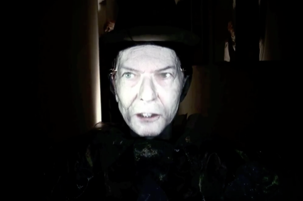 Custando apenas 13 dólares, clipe novo de David Bowie é divulgado; assista!