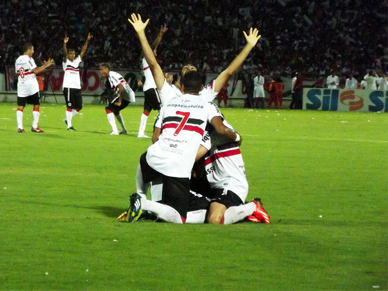 Acesso do Santa Cruz registra terceiro maior público do futebol brasileiro em 2013; veja lista