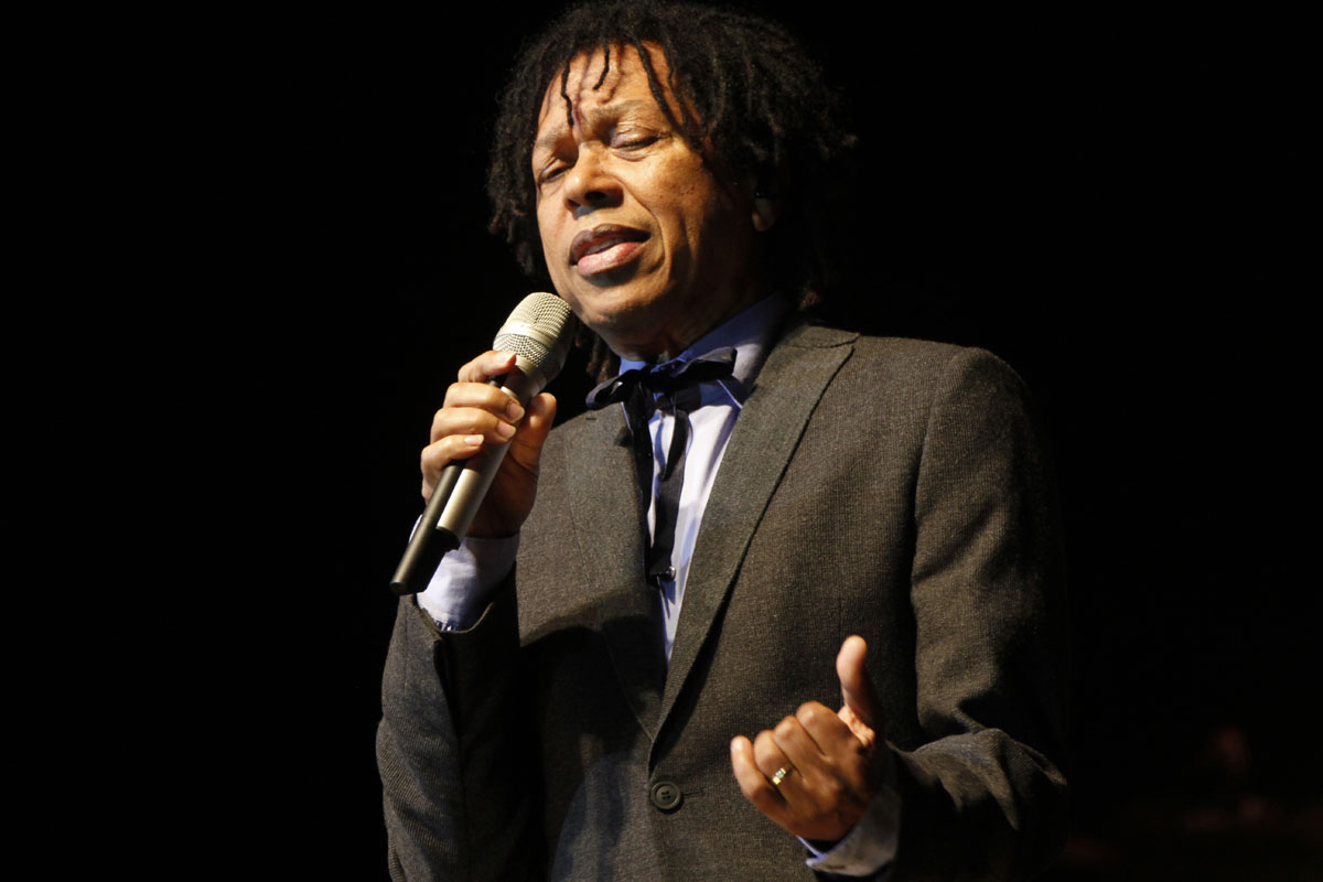 Djavan homenageia Paco de Lucía, o 'mais brilhante' instrumentista