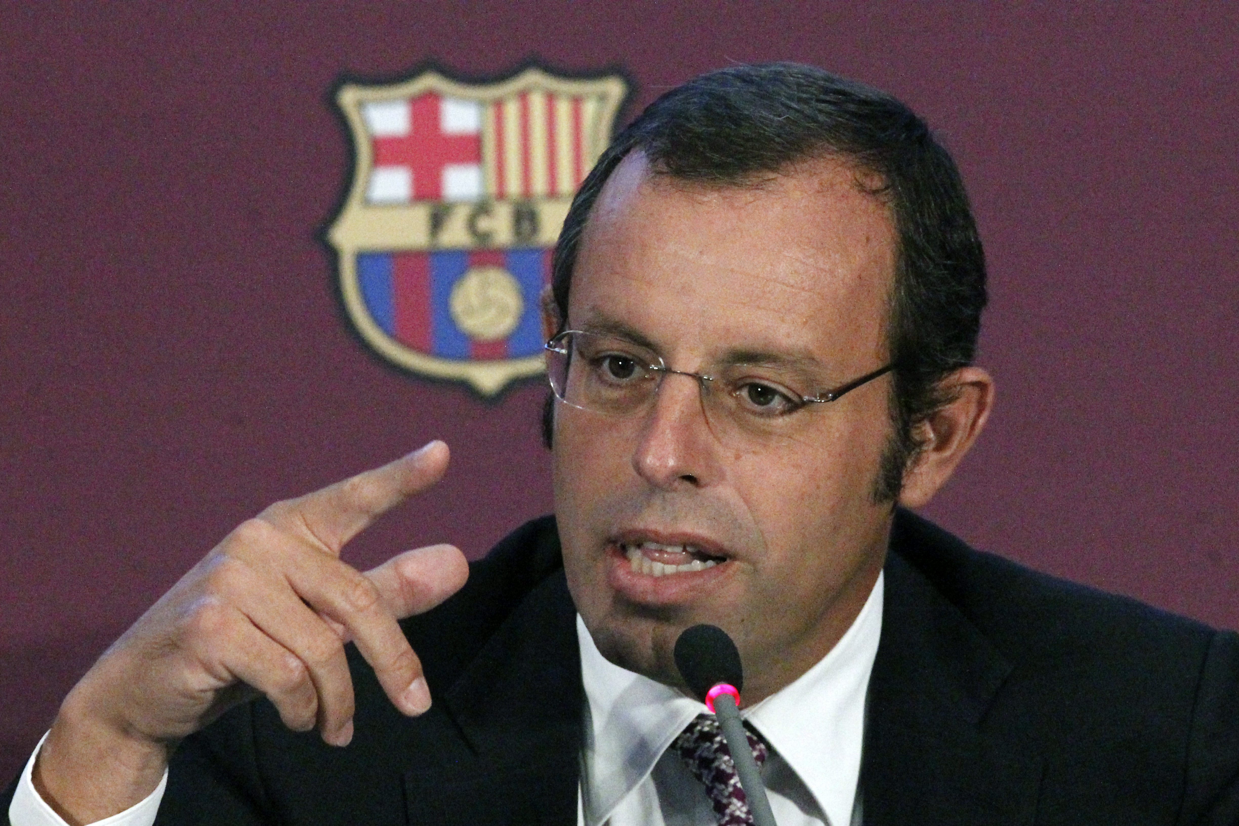 Barcelona critica revista France Football por reportagem com acusações a Rosell