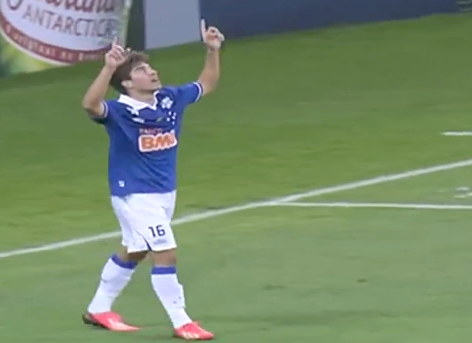 Os gols brasileiros do ano: Lucas Silva (Cruzeiro 5x3 Vasco)