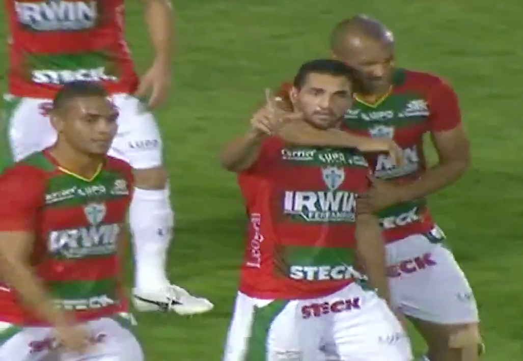 Os gols brasileiros do ano: Gilberto (Portuguesa 3x0 Náutico)