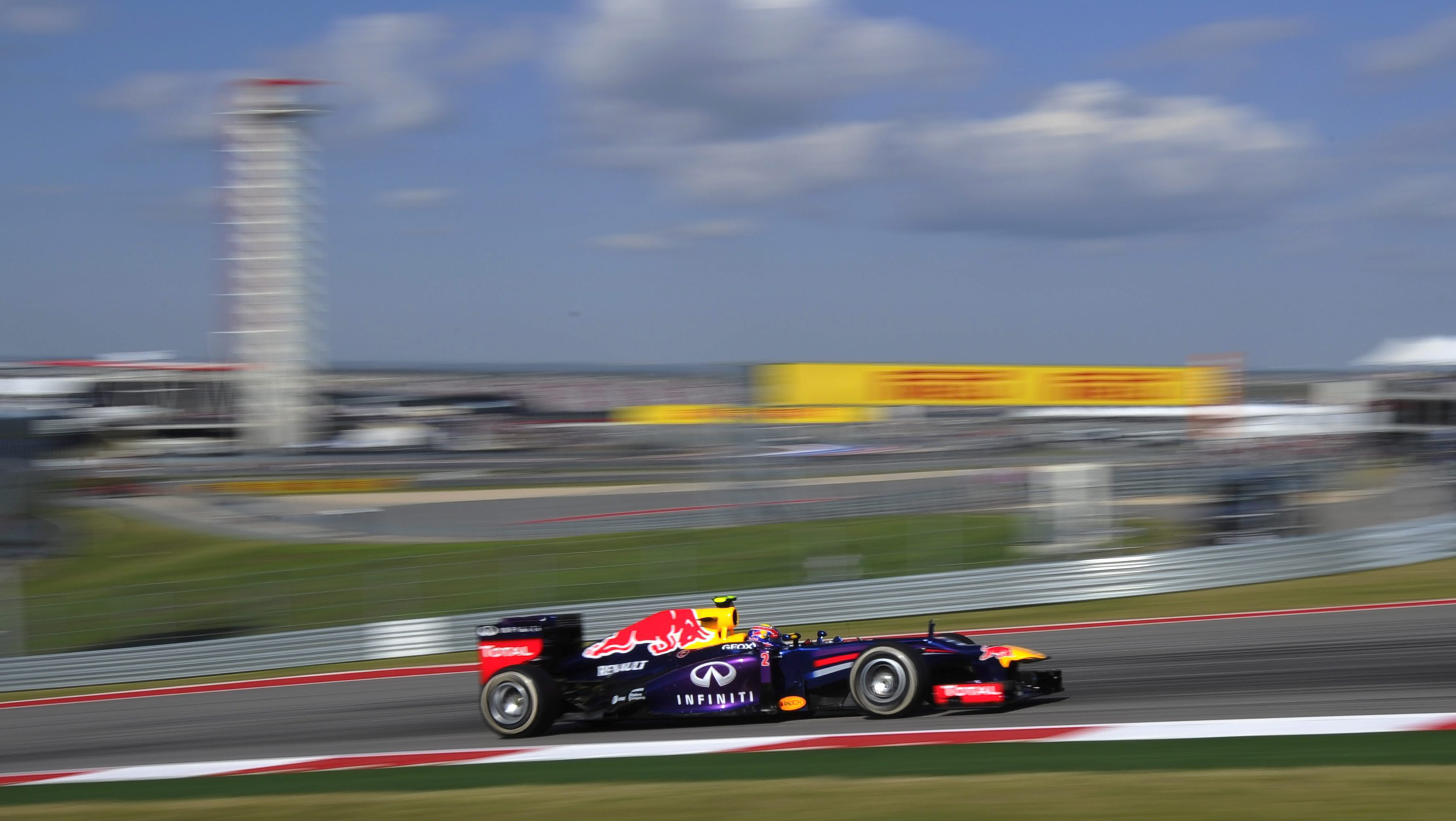 Caçador de recordes, Vettel vence nos EUA e bate marca histórica; Massa é o 13º