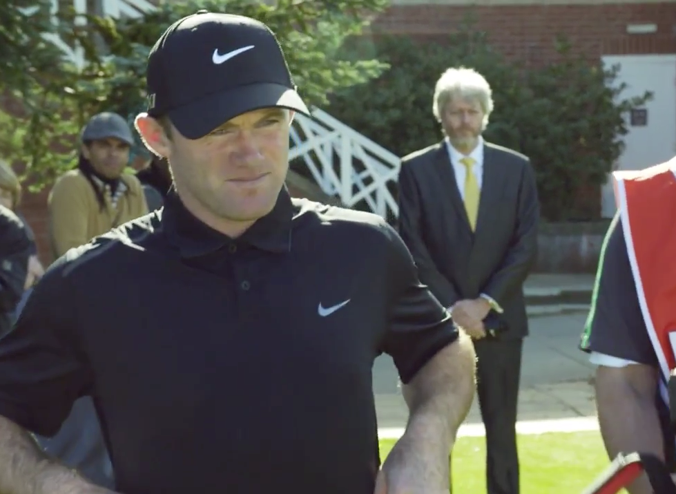 Rooney vira jogador de golfe em propaganda divertida com Ronaldo