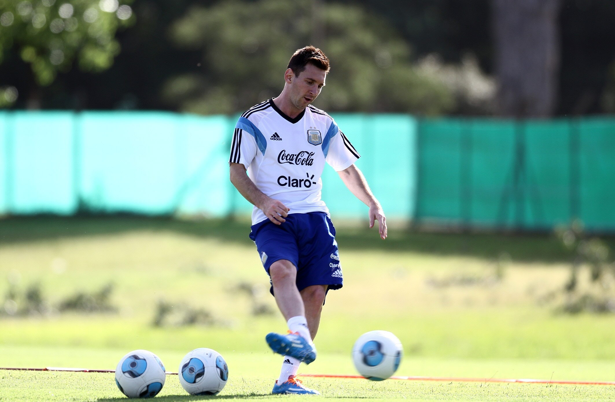 Federação de Futebol do Irã pede perdão a Messi por ataques no Facebook