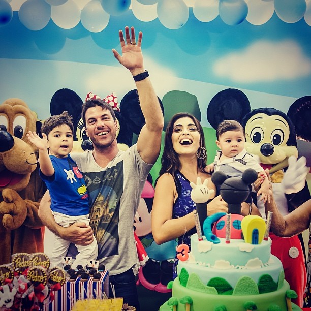 Juliana Paes comemora o aniversário de seu filho mais velho