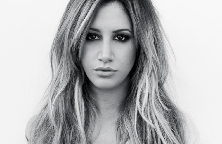 Ashley Tisdale está de volta; ouça 'You're Always Here'