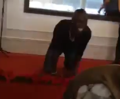 Armero volta a brilhar nas pistas, dessa vez com a dancinha do cachorro