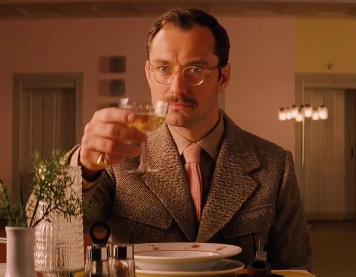 The Grand Budapest Hotel mostra elenco cheio de estrelas em trailer novo