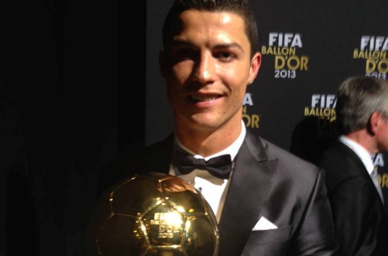 Cristiano Ronaldo é o melhor jogador da temporada 2012/2013 – Vírgula