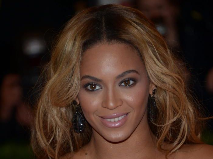 Beyoncé: uma diva em estado de graça na disputa pelo trono da música em 2014