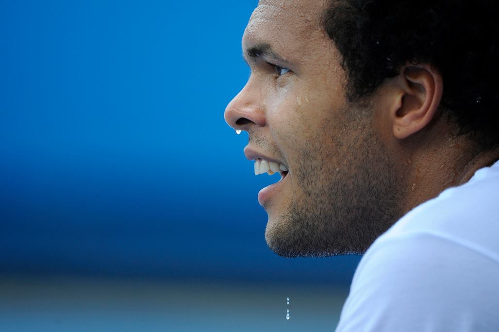 Tsonga posta foto de torcedor fritando ovo na arquibancada em Melbourne